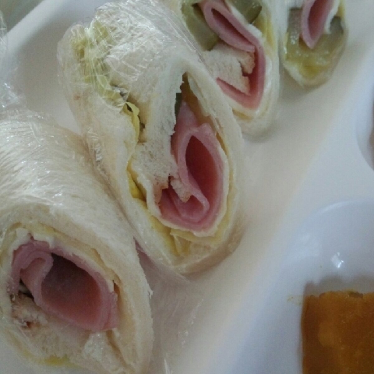 子供が食べやすいロールサンドイッチ レシピ 作り方 By おいもマロン 楽天レシピ